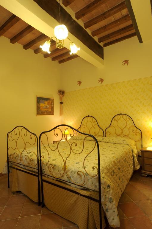 Agriturismo Podere Poggio Ai Cieli サン・ジミニャーノ 部屋 写真